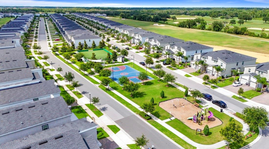 Davenport, Florida 33896, 3 Bedrooms Bedrooms, ,2 Bathroomsbathrooms,Residential,For Sale,Ocean Course,Mfro6313505