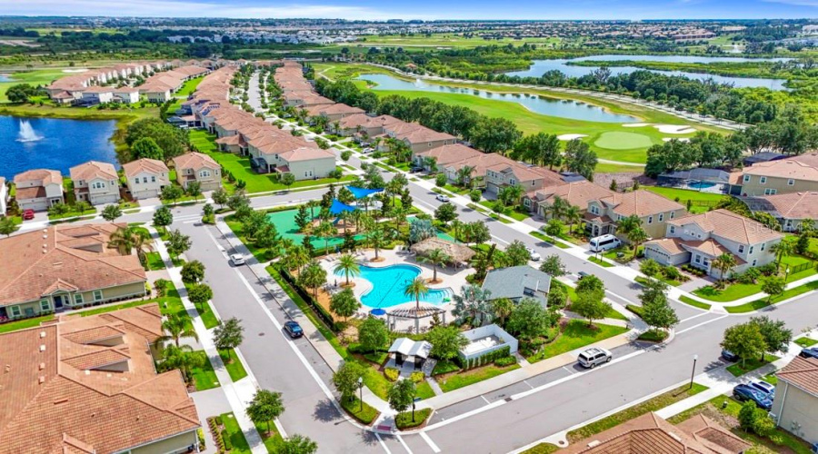 Davenport, Florida 33896, 3 Bedrooms Bedrooms, ,2 Bathroomsbathrooms,Residential,For Sale,Ocean Course,Mfro6313505