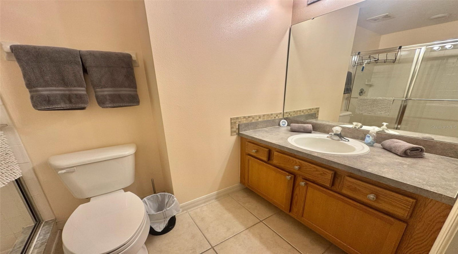 Davenport, Florida 33837, 5 Bedrooms Bedrooms, ,3 Bathroomsbathrooms,Residential,For Sale,Wildflower,Mfrs5127831