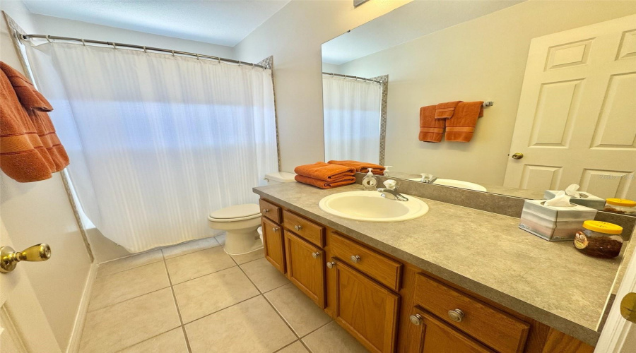 Davenport, Florida 33837, 5 Bedrooms Bedrooms, ,3 Bathroomsbathrooms,Residential,For Sale,Wildflower,Mfrs5127831