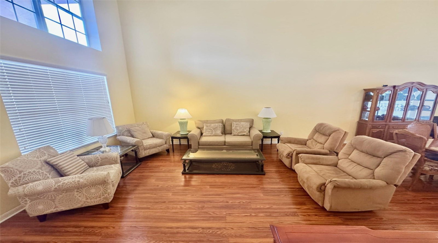 Davenport, Florida 33837, 5 Bedrooms Bedrooms, ,3 Bathroomsbathrooms,Residential,For Sale,Wildflower,Mfrs5127831
