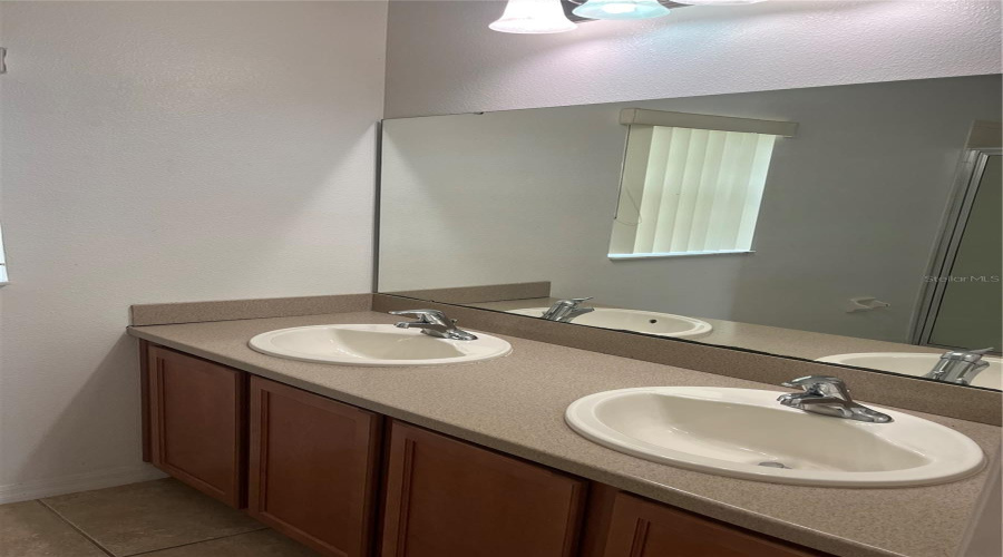 Kissimmee, Florida 34746, 3 Bedrooms Bedrooms, ,2 Bathroomsbathrooms,Residential,For Sale,Sail Harbor,Mfro6313516