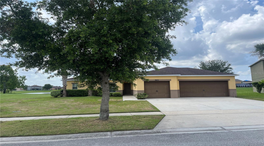Kissimmee, Florida 34746, 3 Bedrooms Bedrooms, ,2 Bathroomsbathrooms,Residential,For Sale,Sail Harbor,Mfro6313516