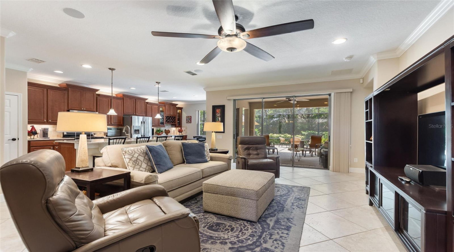 Davenport, Florida 33837, 3 Bedrooms Bedrooms, ,2 Bathroomsbathrooms,Residential,For Sale,Granada,Mfrtb8391067