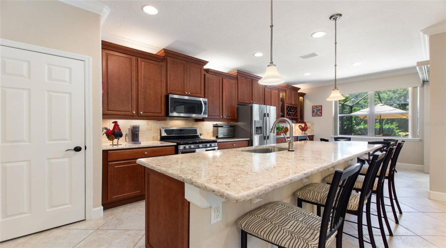 Davenport, Florida 33837, 3 Bedrooms Bedrooms, ,2 Bathroomsbathrooms,Residential,For Sale,Granada,Mfrtb8391067