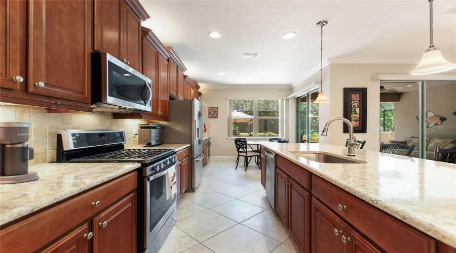 Davenport, Florida 33837, 3 Bedrooms Bedrooms, ,2 Bathroomsbathrooms,Residential,For Sale,Granada,Mfrtb8391067
