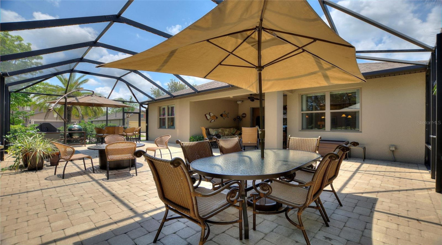 Davenport, Florida 33837, 3 Bedrooms Bedrooms, ,2 Bathroomsbathrooms,Residential,For Sale,Granada,Mfrtb8391067