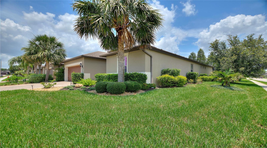 Davenport, Florida 33837, 3 Bedrooms Bedrooms, ,2 Bathroomsbathrooms,Residential,For Sale,Granada,Mfrtb8391067