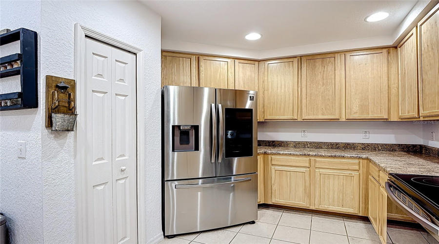 KISSIMMEE, Florida 34747, 2 Bedrooms Bedrooms, ,2 BathroomsBathrooms,Residential,For Sale,TREASURE TROVE,MFRS5127926