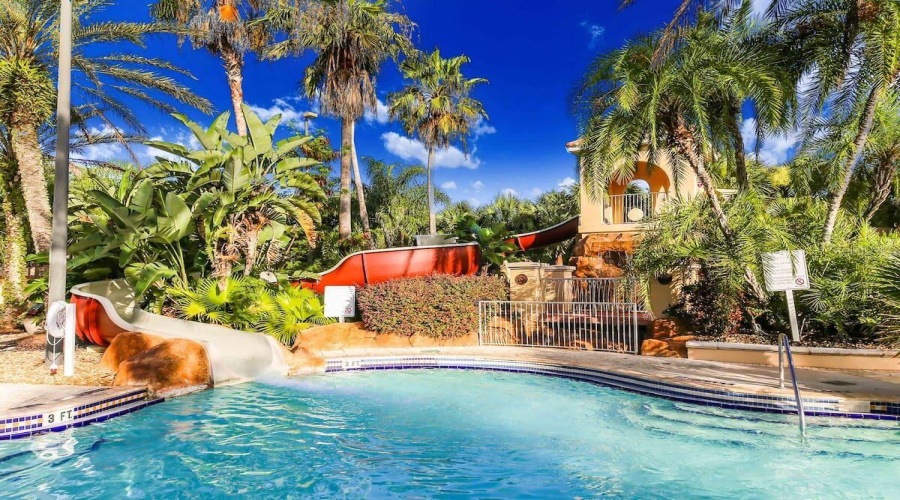 Davenport, Florida 33897, 3 Bedrooms Bedrooms, ,3 Bathroomsbathrooms,Residential,For Sale,Calabria,Mfro6313698