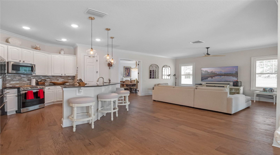 Celebration, Florida 34747, 4 Bedrooms Bedrooms, ,3 Bathroomsbathrooms,Residential,For Sale,Stickley,Mfro6313373