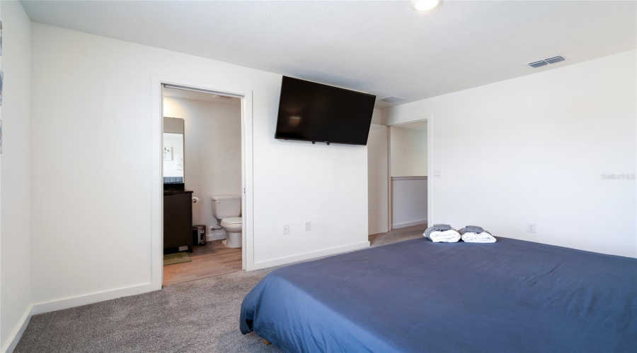 KISSIMMEE, Florida 34747, 3 Bedrooms Bedrooms, ,3 BathroomsBathrooms,Residential,For Sale,TRANQUIL TRAIL,0,MFRTB8389467