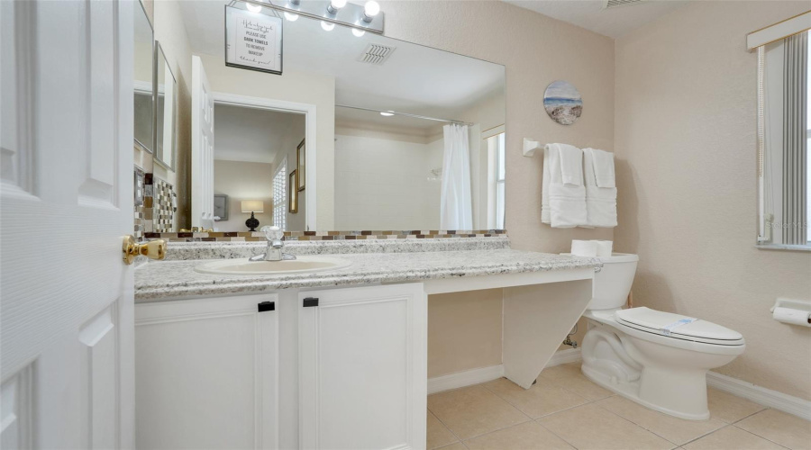 Davenport, Florida 33897, 3 Bedrooms Bedrooms, ,2 Bathroomsbathrooms,Residential,For Sale,Calabria,Mfro6313877