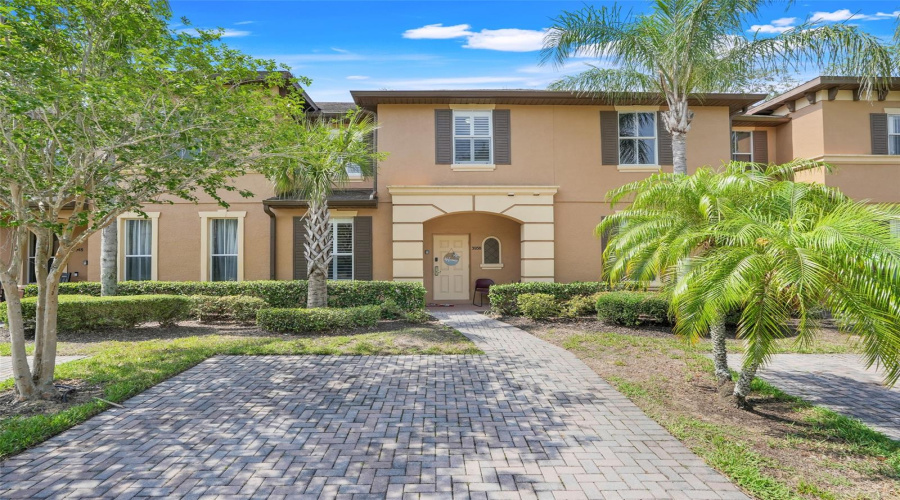 Davenport, Florida 33897, 3 Bedrooms Bedrooms, ,2 Bathroomsbathrooms,Residential,For Sale,Calabria,Mfro6313877