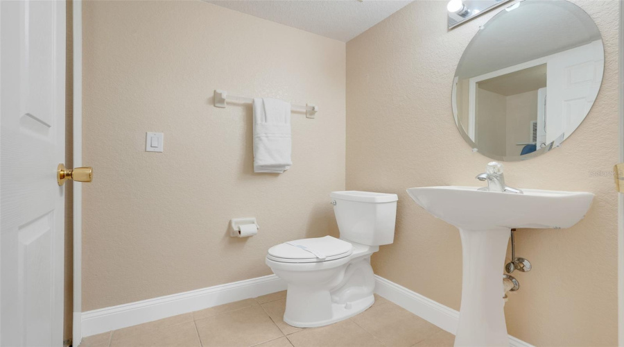 Davenport, Florida 33897, 3 Bedrooms Bedrooms, ,2 Bathroomsbathrooms,Residential,For Sale,Calabria,Mfro6313877