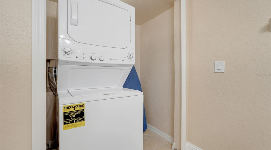 Davenport, Florida 33897, 3 Bedrooms Bedrooms, ,2 Bathroomsbathrooms,Residential,For Sale,Calabria,Mfro6313877