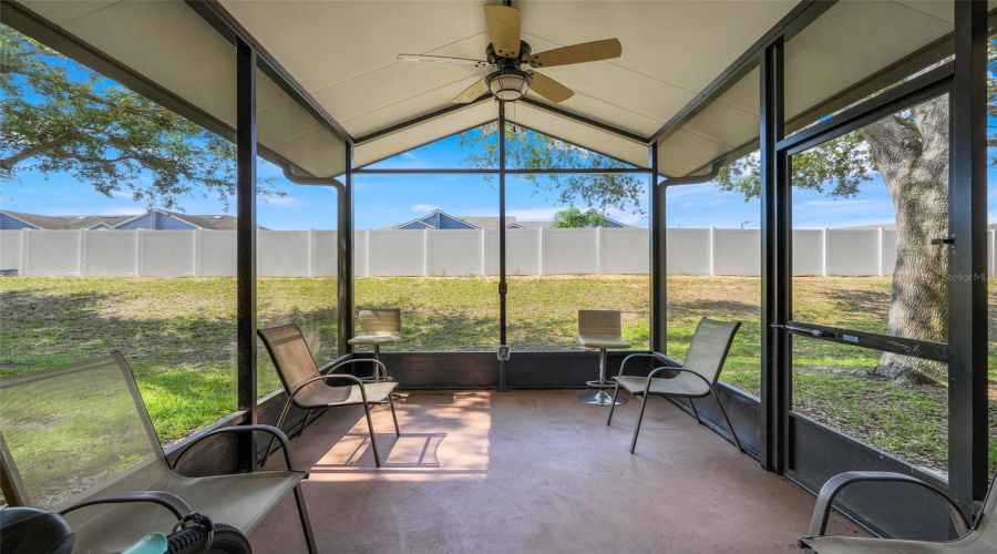 Davenport, Florida 33897, 3 Bedrooms Bedrooms, ,2 Bathroomsbathrooms,Residential,For Sale,Calabria,Mfro6313877