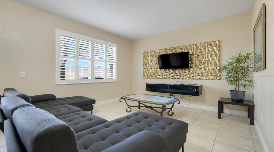 Davenport, Florida 33897, 3 Bedrooms Bedrooms, ,2 Bathroomsbathrooms,Residential,For Sale,Calabria,Mfro6313877