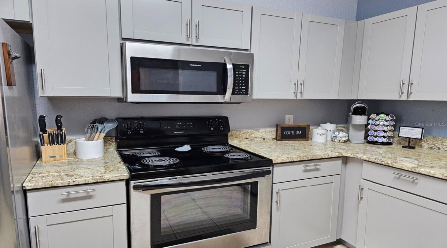 Davenport, Florida 33897, 3 Bedrooms Bedrooms, ,2 Bathroomsbathrooms,Residential,For Sale,Calabria,Mfro6313169