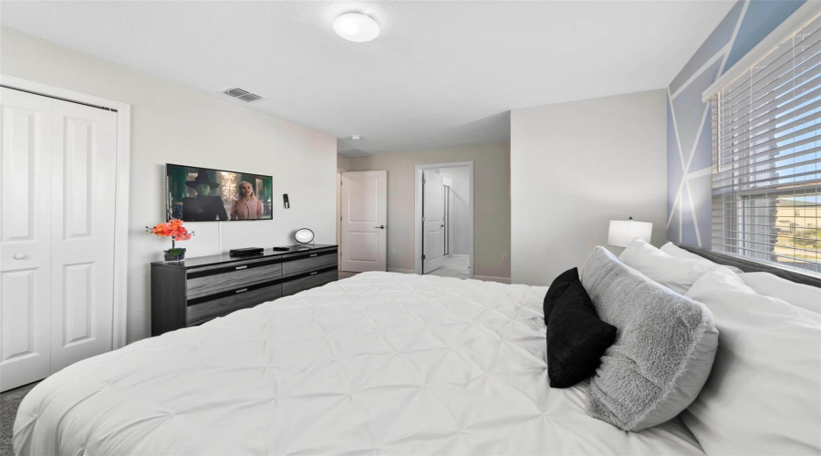 DAVENPORT, Florida 33896, 5 Bedrooms Bedrooms, ,4 BathroomsBathrooms,Residential,For Sale,CHALLENGE,MFRO6309427