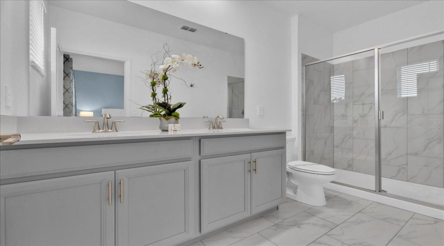 Davenport, Florida 33896, 6 Bedrooms Bedrooms, ,5 Bathroomsbathrooms,Residential,For Sale,Sommerset Hills,Mfro6313834
