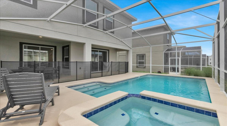 Davenport, Florida 33896, 6 Bedrooms Bedrooms, ,5 Bathroomsbathrooms,Residential,For Sale,Sommerset Hills,Mfro6313834