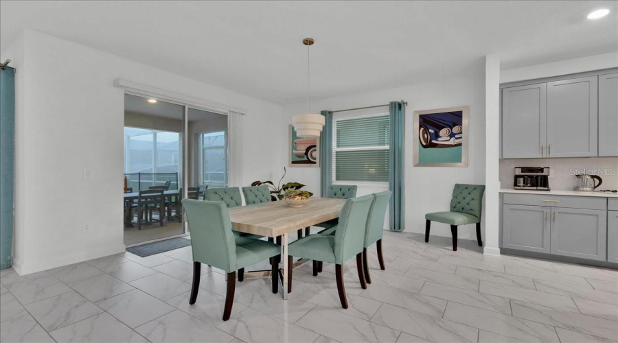 Davenport, Florida 33896, 6 Bedrooms Bedrooms, ,5 Bathroomsbathrooms,Residential,For Sale,Sommerset Hills,Mfro6313834