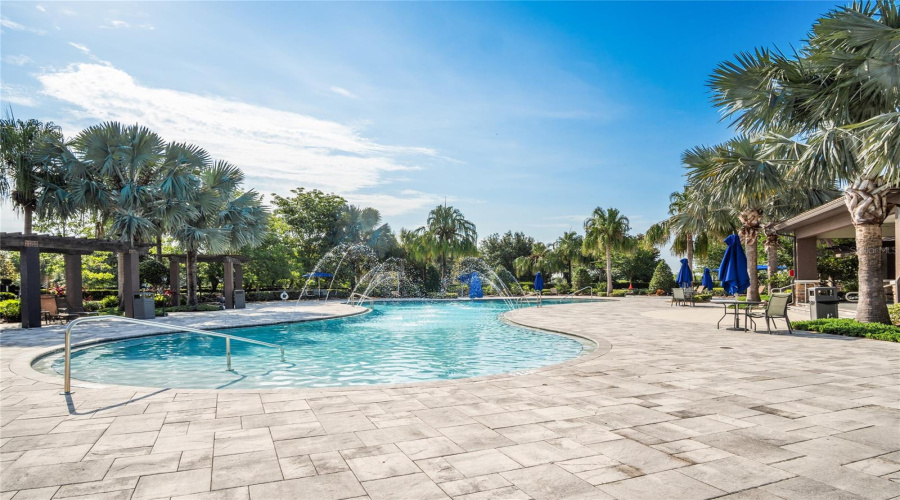 Davenport, Florida 33896, 3 Bedrooms Bedrooms, ,2 Bathroomsbathrooms,Residential,For Sale,Royal St George,Mfrs5127893