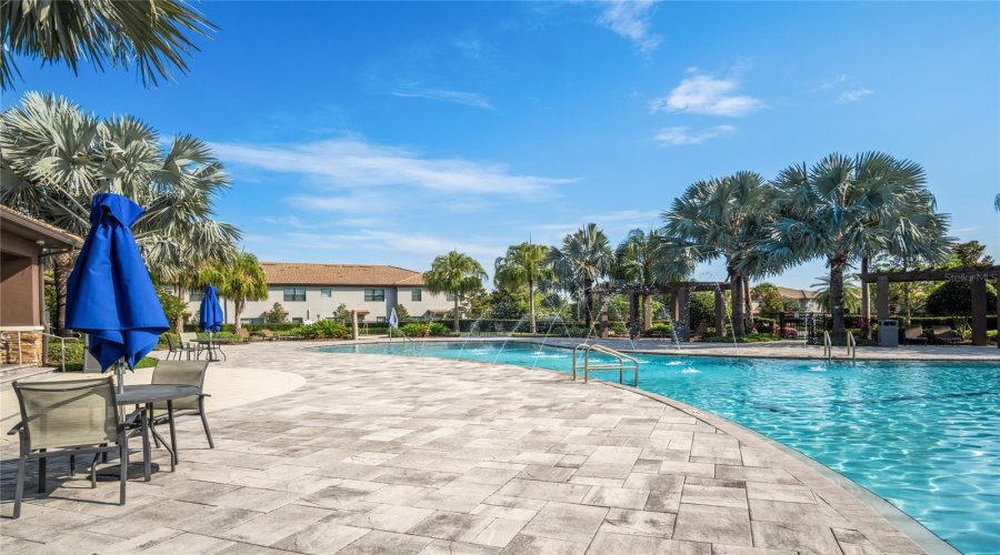 Davenport, Florida 33896, 3 Bedrooms Bedrooms, ,2 Bathroomsbathrooms,Residential,For Sale,Royal St George,Mfrs5127893