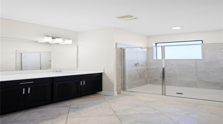 Davenport, Florida 33896, 3 Bedrooms Bedrooms, ,2 Bathroomsbathrooms,Residential,For Sale,Royal St George,Mfrs5127893