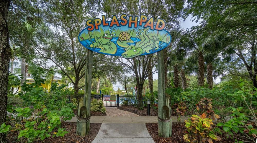 Davenport, Florida 33897, 3 Bedrooms Bedrooms, ,2 Bathroomsbathrooms,Residential,For Sale,Rum,Mfro6313805