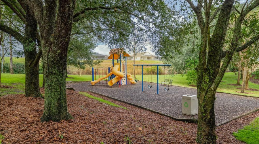 Davenport, Florida 33897, 3 Bedrooms Bedrooms, ,2 Bathroomsbathrooms,Residential,For Sale,Rum,Mfro6313805