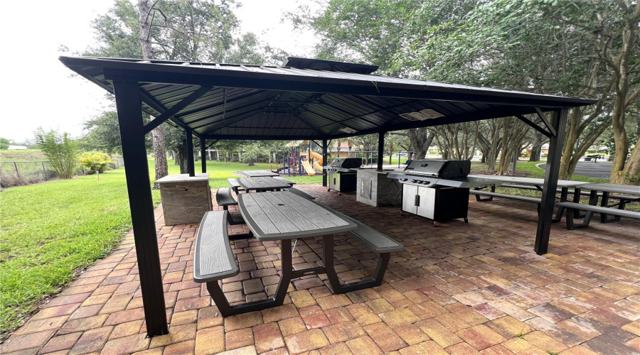 Davenport, Florida 33897, 3 Bedrooms Bedrooms, ,2 Bathroomsbathrooms,Residential,For Sale,Rum,Mfro6313805