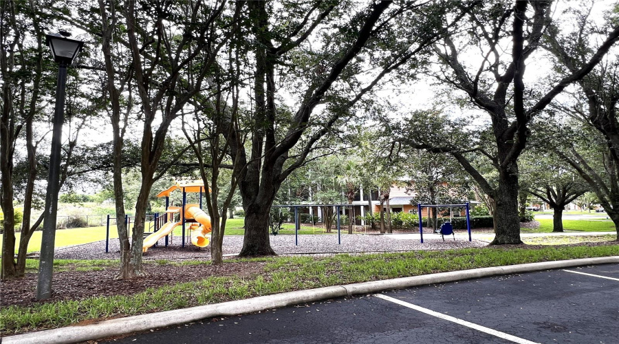 Davenport, Florida 33897, 3 Bedrooms Bedrooms, ,2 Bathroomsbathrooms,Residential,For Sale,Rum,Mfro6313805
