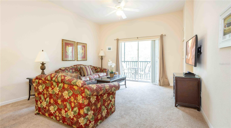 Davenport, Florida 33897, 3 Bedrooms Bedrooms, ,2 Bathroomsbathrooms,Residential,For Sale,Rum,Mfro6313805