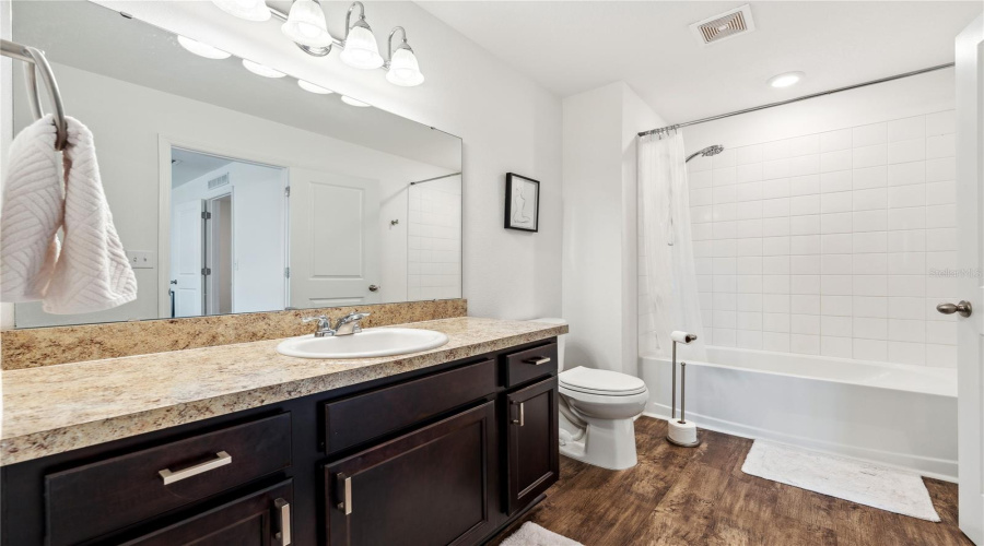 Davenport, Florida 33837, 3 Bedrooms Bedrooms, ,2 Bathroomsbathrooms,Residential,For Sale,Grandin,Mfrs5128031
