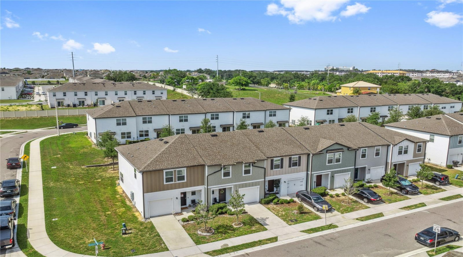 Davenport, Florida 33837, 3 Bedrooms Bedrooms, ,2 Bathroomsbathrooms,Residential,For Sale,Grandin,Mfrs5128031