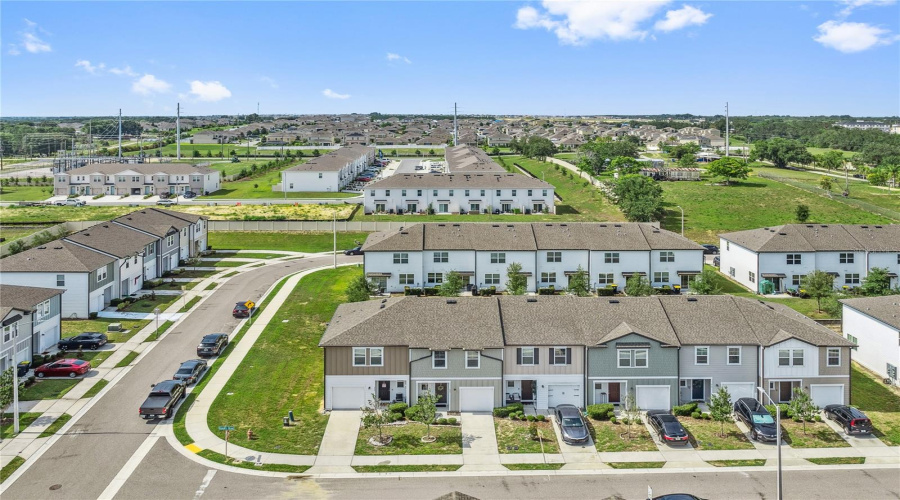 Davenport, Florida 33837, 3 Bedrooms Bedrooms, ,2 Bathroomsbathrooms,Residential,For Sale,Grandin,Mfrs5128031