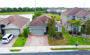 DAVENPORT, Florida 33837, 4 Bedrooms Bedrooms, ,3 BathroomsBathrooms,Residential,For Sale,LAKESIDE,MFRS5128005