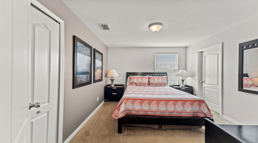 Queen Bedroom