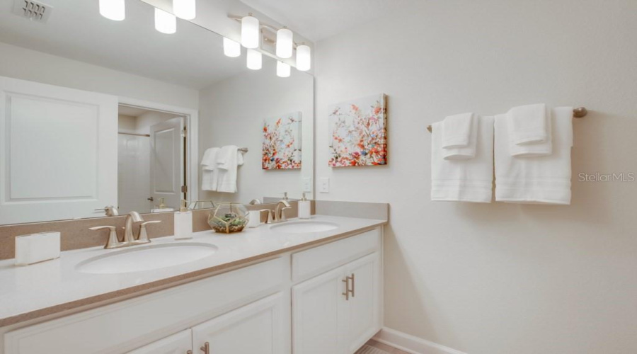Kissimmee, Florida 34746, 4 Bedrooms Bedrooms, ,3 Bathroomsbathrooms,Residential,For Sale,Lullaby,Mfro6313238