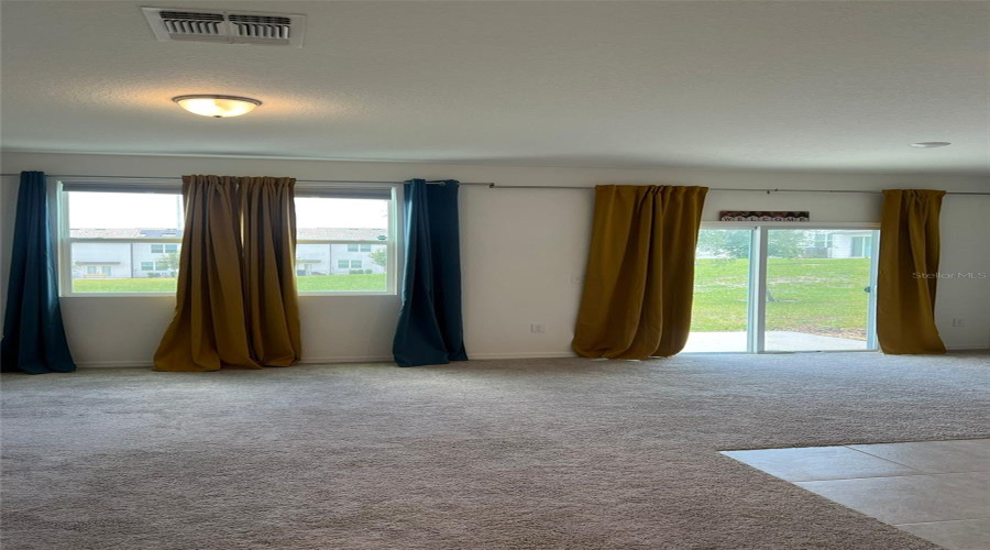Davenport, Florida 33837, 3 Bedrooms Bedrooms, ,2 Bathroomsbathrooms,Residential,For Sale,Mandovi,Mfrs5128042
