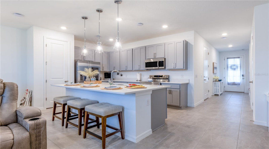 Davenport, Florida 33896, 3 Bedrooms Bedrooms, ,2 Bathroomsbathrooms,Residential,For Sale,Longboat,Mfro6314139