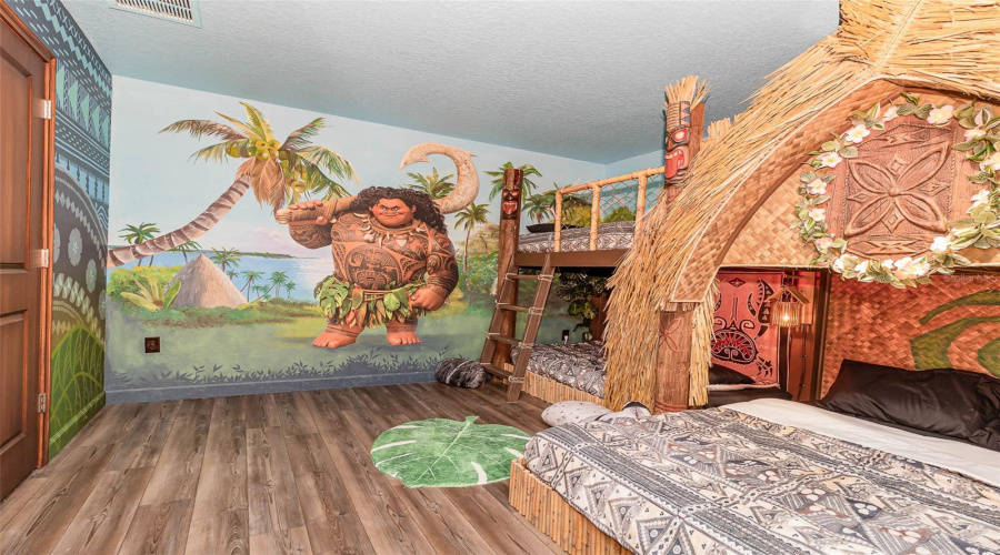 Davenport, Florida 33896, 8 Bedrooms Bedrooms, ,5 Bathroomsbathrooms,Residential,For Sale,Rolling Fairway,Mfro6313772