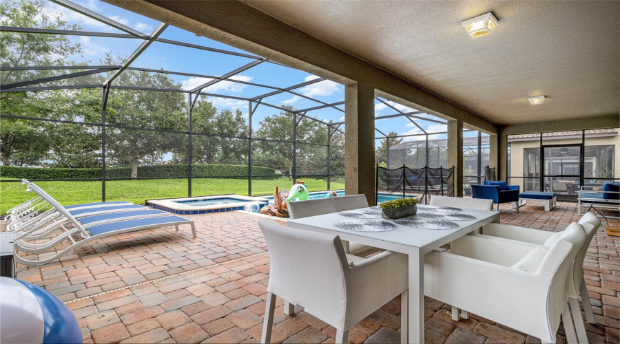 Davenport, Florida 33896, 8 Bedrooms Bedrooms, ,5 Bathroomsbathrooms,Residential,For Sale,Rolling Fairway,Mfro6313772