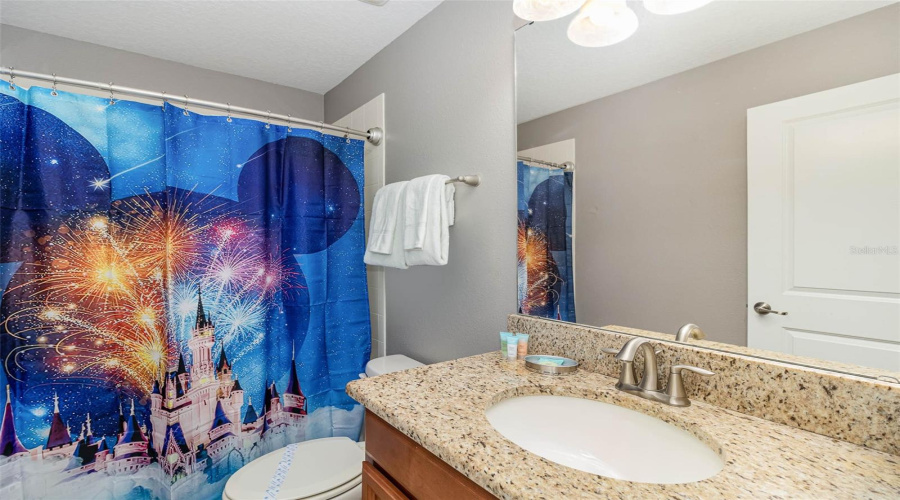 Davenport, Florida 33896, 8 Bedrooms Bedrooms, ,5 Bathroomsbathrooms,Residential,For Sale,Rolling Fairway,Mfro6313772