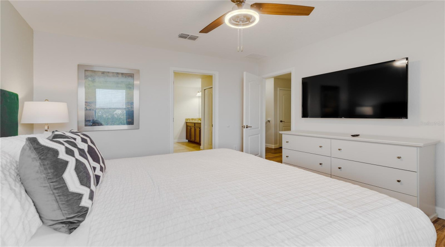 Davenport, Florida 33896, 8 Bedrooms Bedrooms, ,5 Bathroomsbathrooms,Residential,For Sale,Wexford,Mfro6313469