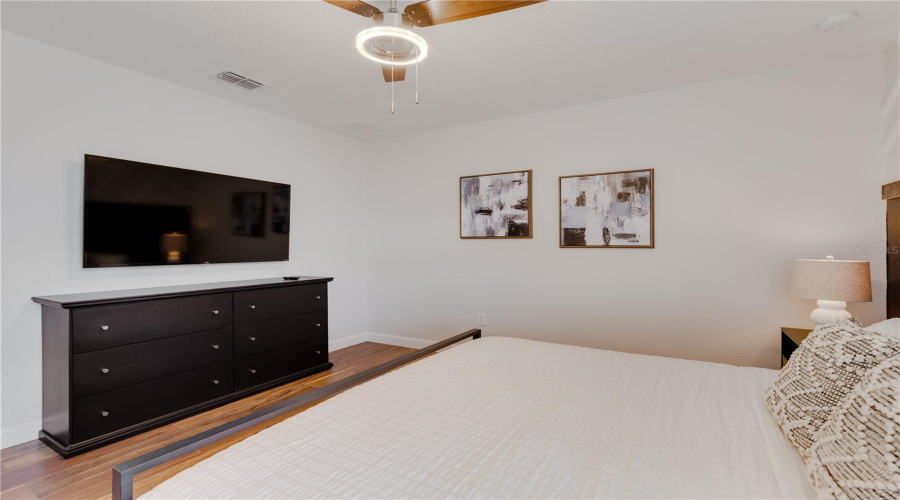 Davenport, Florida 33896, 8 Bedrooms Bedrooms, ,5 Bathroomsbathrooms,Residential,For Sale,Wexford,Mfro6313469
