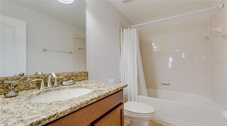 Davenport, Florida 33896, 8 Bedrooms Bedrooms, ,5 Bathroomsbathrooms,Residential,For Sale,Wexford,Mfro6313469