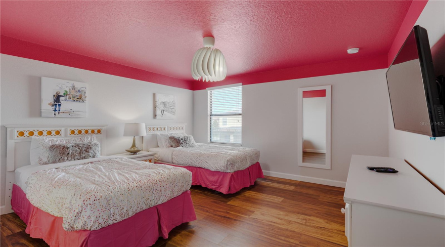 Davenport, Florida 33896, 8 Bedrooms Bedrooms, ,5 Bathroomsbathrooms,Residential,For Sale,Wexford,Mfro6313469